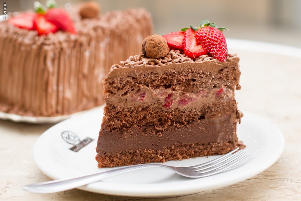 chocolate-strawberry-truffle_01